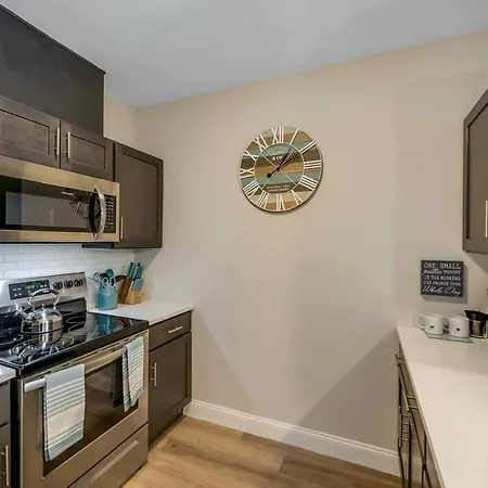 Cozy King Bed-Free Parking! Easy Ride To Nyc Apartamento